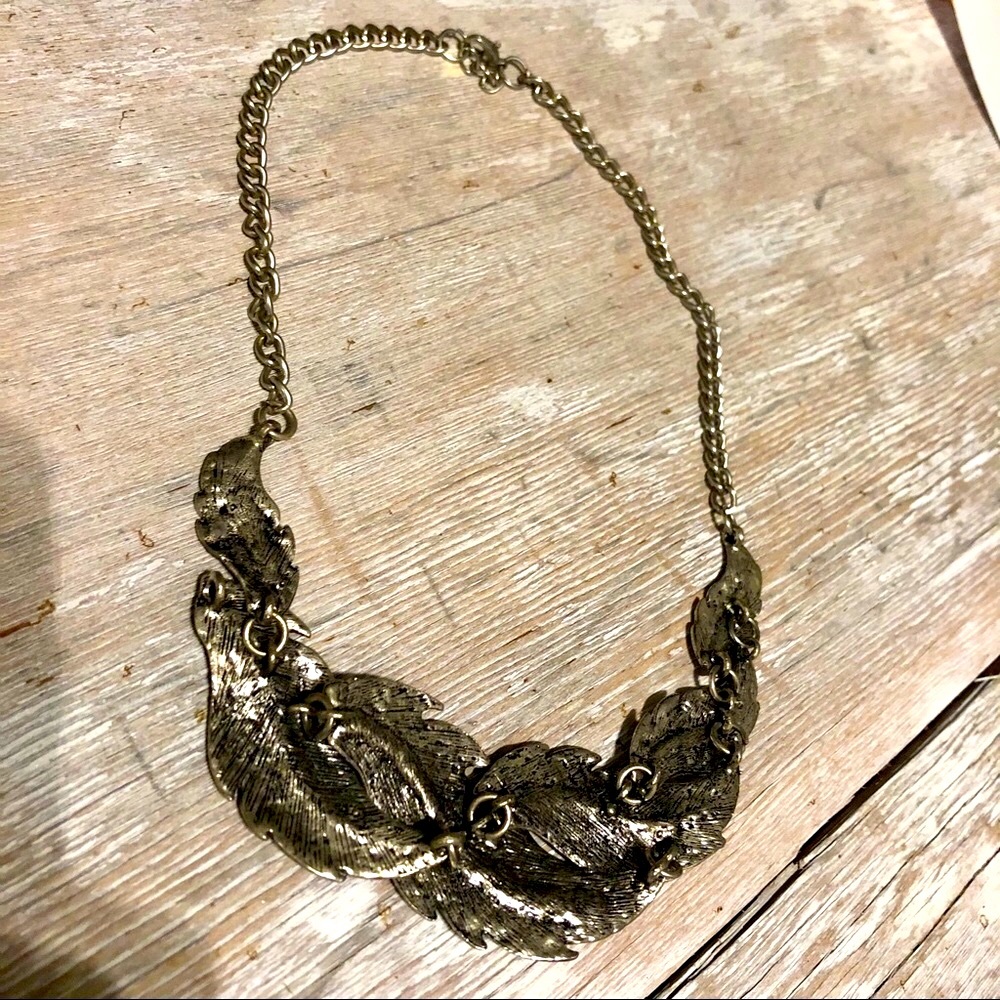Vintage Silver Leaves Metal Necklace *** Read Details - Picture 4 of 4